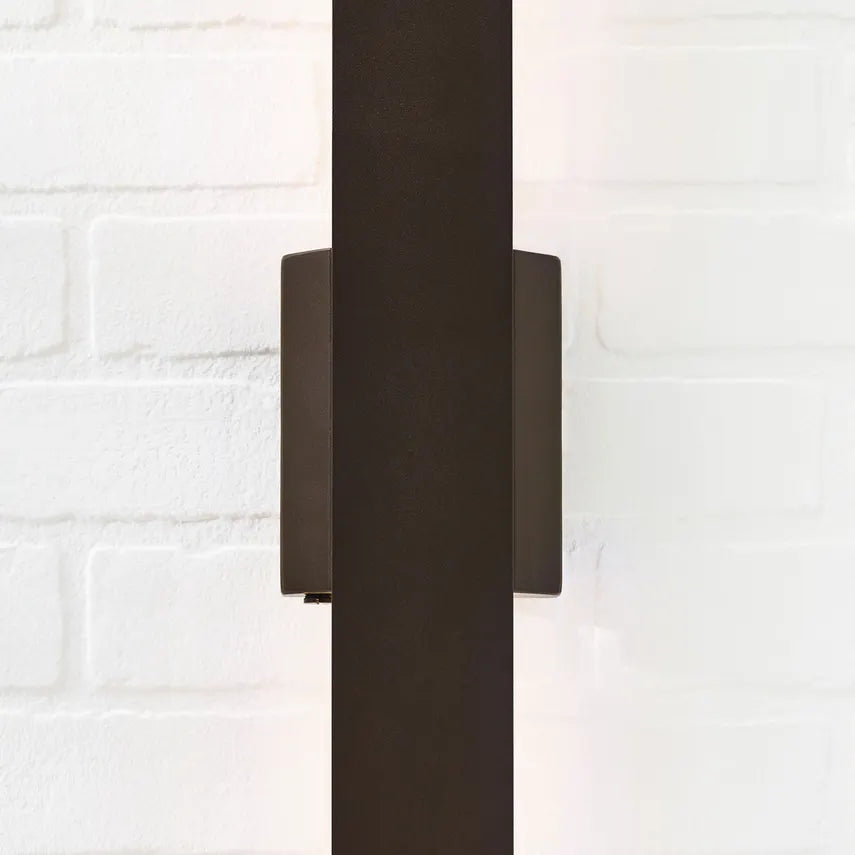 Blade 18&quot;Outdoor Wall Sconce