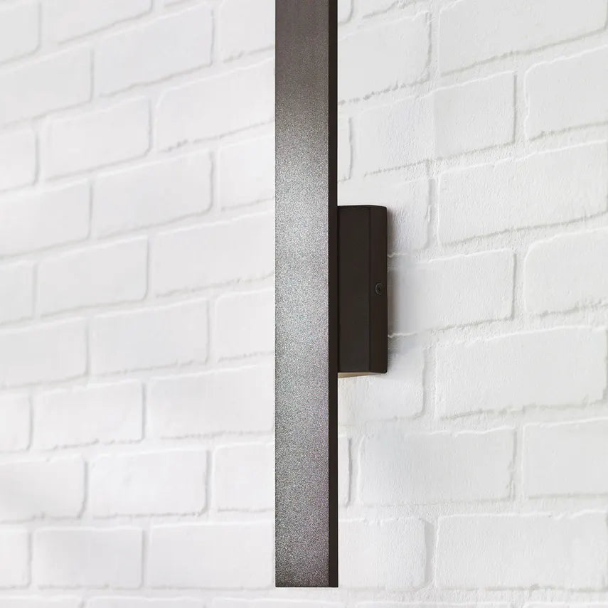 Blade 18&quot;Outdoor Wall Sconce